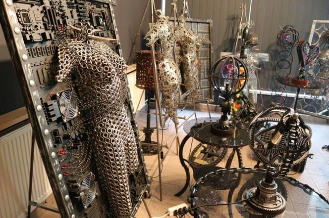 Wkrótce otwarcie galerii sztuki ze złomu w Piekarach Śląskich