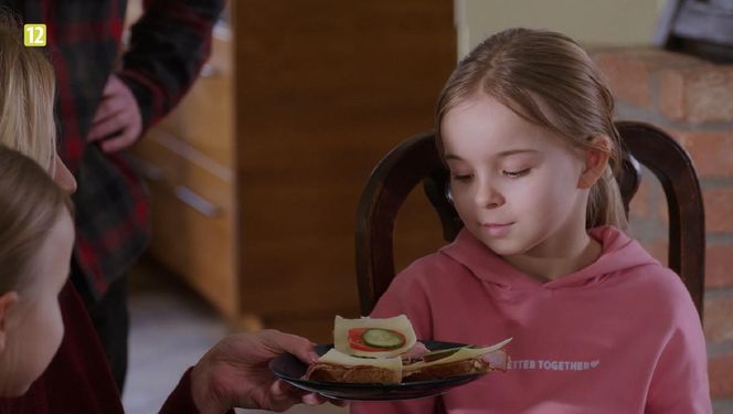 	M jak miłość odc. 1854. siostry Kacpra (Natalia i Nadia Witkowskie), Jagoda  (Katarzyna Kołeczek)