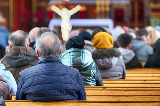 Niemiecki podatek kościelny w Polsce. To aż 640 zł miesięcznie? Prawdziwe kwoty podatku od wiary