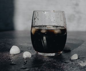 „Colę wolę z Norwegii”, czyli jak rząd próbuje wychować Polaków podatkami