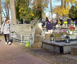 Przygotowania do Wszystkich Świętych Zamość