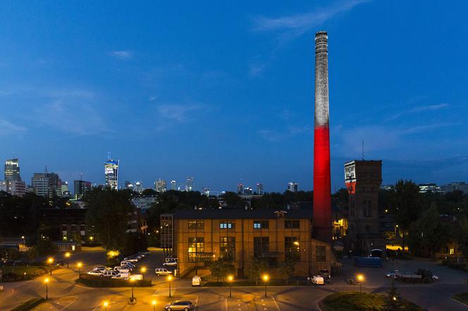 Biało-czerwony komin. PGNiG upamiętniło rocznicę wybuchu Powstania Warszawskiego