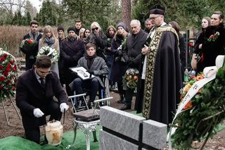 Pierwsza miłość, odcinek 3983: Tak przebiegnie pogrzeb Michała. Nie każdy będzie chciał słuchać Krystiana na ostatnim pożegnaniu - ZDJĘCIA, WIDEO