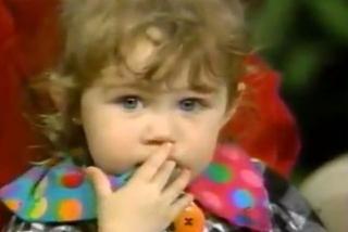 Miley Cyrus jako 2-letnia dziewczynka