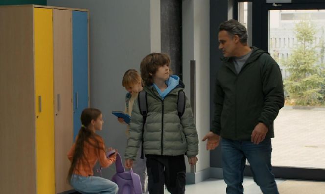 Barwy szczęścia. Grześ (Noah Culbreth), Karol (Jan Wieczorkowski)