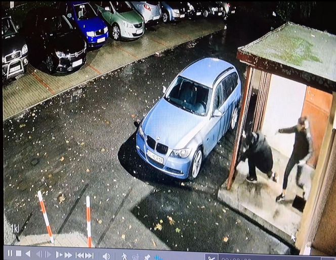 Zatrzymano sprawcę seryjnych napadów na kobiety na Bałutach. Ale czy działał sam?