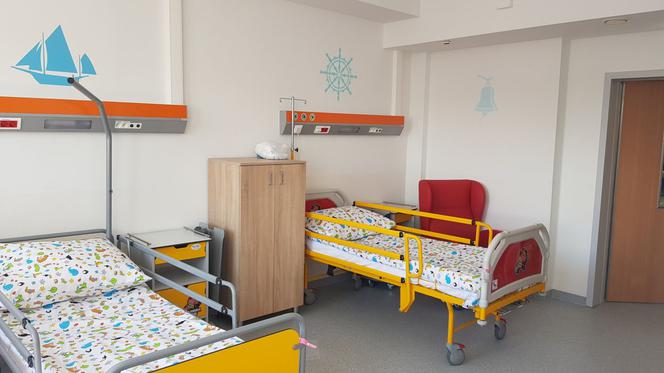 Sale z łazienkami, a wszystko w morskich kolorach! W Szpitalu Miejskim w Gdyni ruszył nowy oddział pediatryczny 