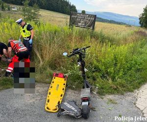 53-latek na hulajnodze uderzył w przepust. Ciężko ranny trafił do szpitala 