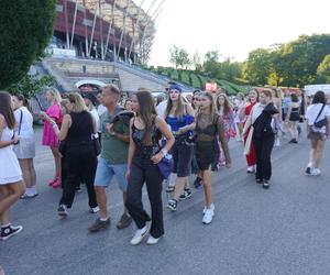 Fani Taylor Swift w drodze na Stadion Narodowy. Koncert N1 1.08.2024