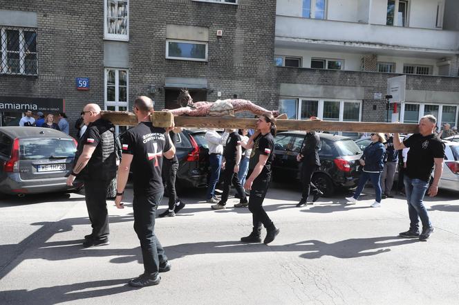 Wielki różaniec na ulicach Warszawy. Modlą się o ustanie „pandemii aborcji”