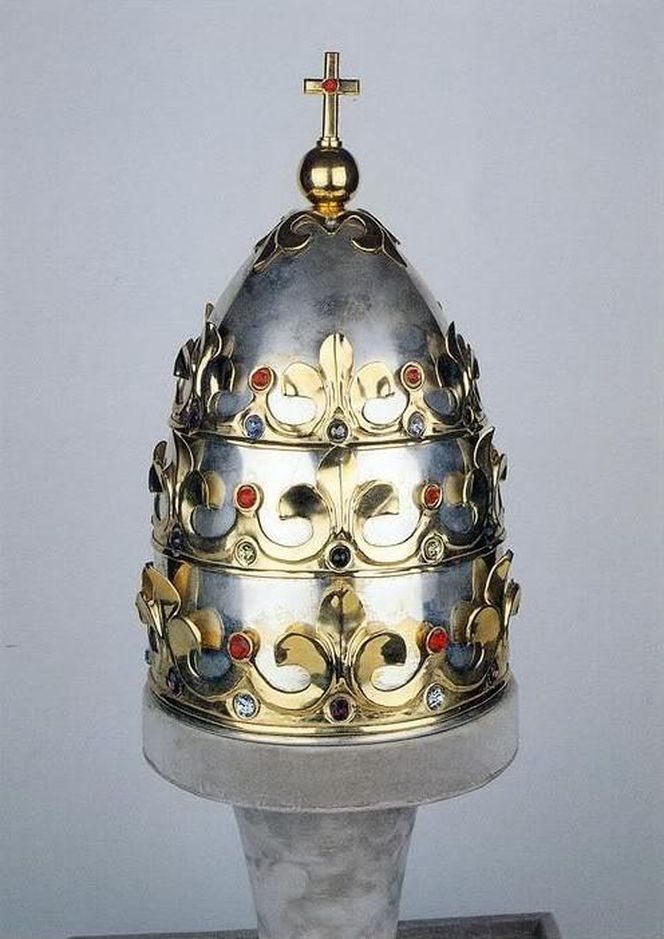 Tiara papieska Jana Pawła II