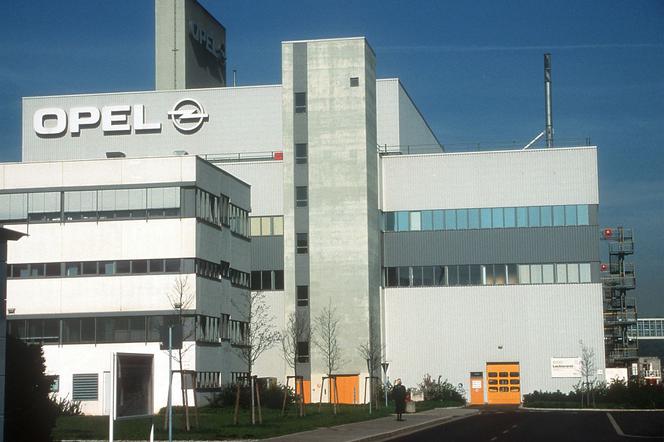 fabryka Opla, Opel, General Motors