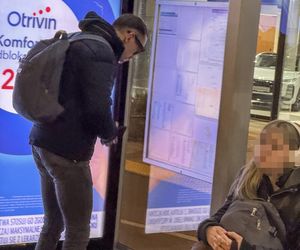 Łukasz Mejza jeździ autobusem