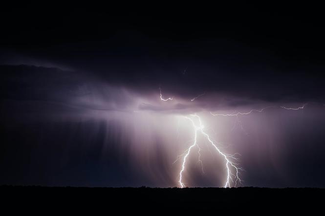 Burza z piorunami - zdjęcie ilustracyjne