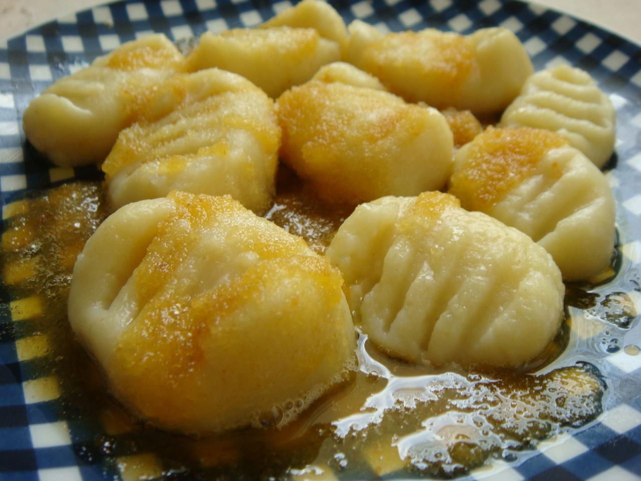 Orkiszowe gnocchi o smaku żółtego sera (bez mleka i jaj)