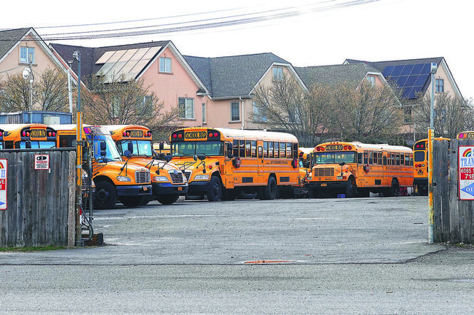 $106 mln za szkolne autobusy