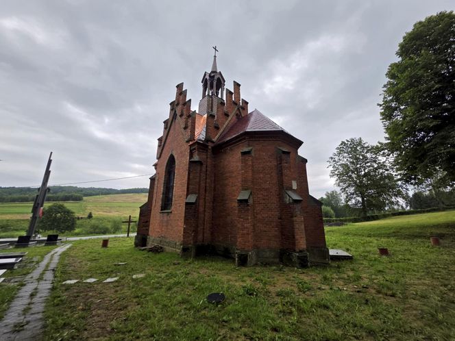 Cerkiew i kaplica Grobowa w Kuźminie