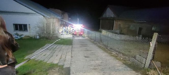 Iwo uratował rodzinę z pożaru.