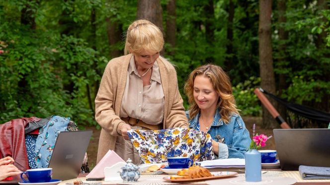 Barwy szczęścia odc. 3081. Małgorzata (Adrianna Biedrzyńska), Asia Sokalska (Anna Gzyra)