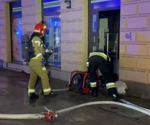 Warszawa. Pożar apteki na Nowym Świecie! Na miejscu pracowały trzy zastępy gaśnicze