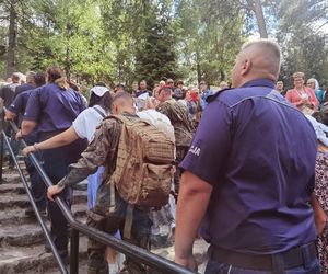 Tłumy wiernych na święcie Przemienienia Pańskiego na Grabarce