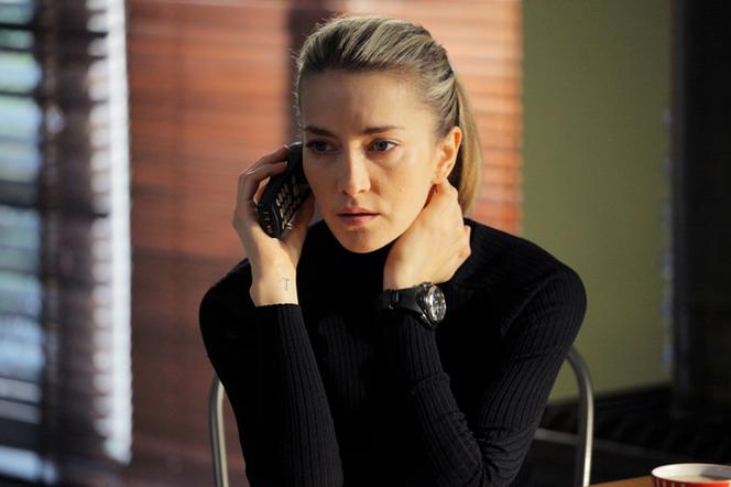 Na krawędzi 2 sezon odc. 6. Lena Korcz (Kamilla Baar)