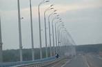 Falujący most nad Wołgą w Rosji