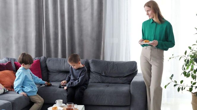 Barwy szczęścia odc. 3196. Jagoda (Karolina Rzepa), Dobromir (Franciszek Bukowski), Tadzio (Józio Trojanowski)