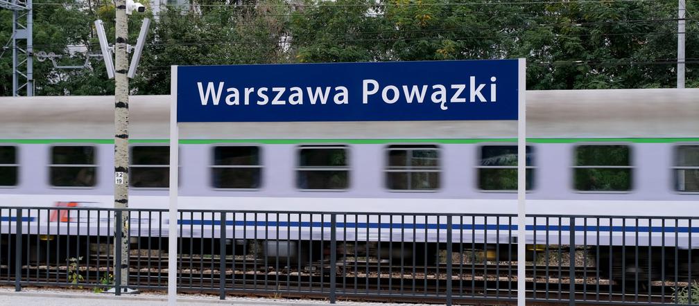 Absurd na Woli. Kładka otwarta i zamknięta