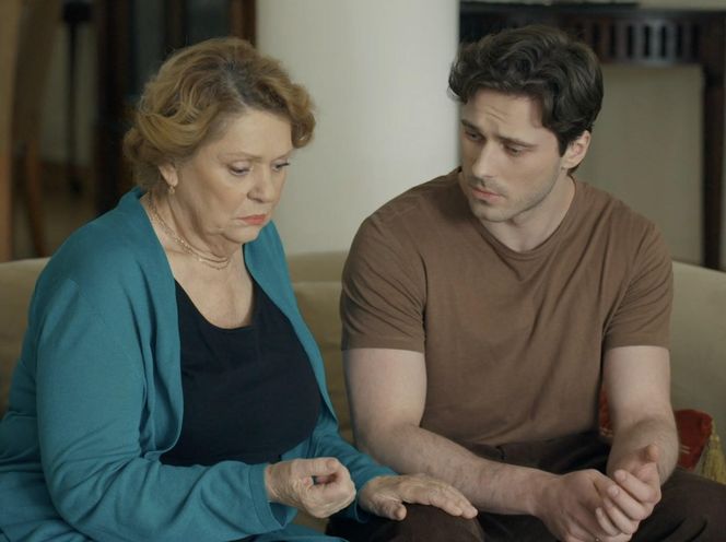 Barwy szczęścia odc. 3201. Józefina Rawiczowa (Elżbieta Jarosik), Cezary (Marcel Opaliński)