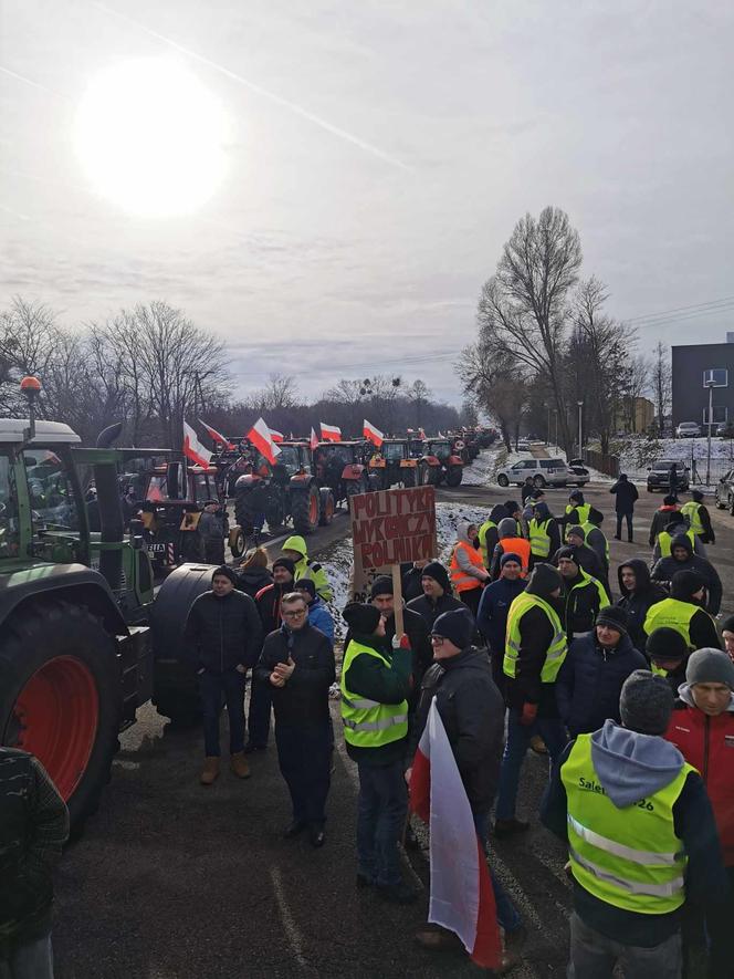 Protest rolników w Podlaskiem. Ciągniki blokują drogi w całym województwie! 