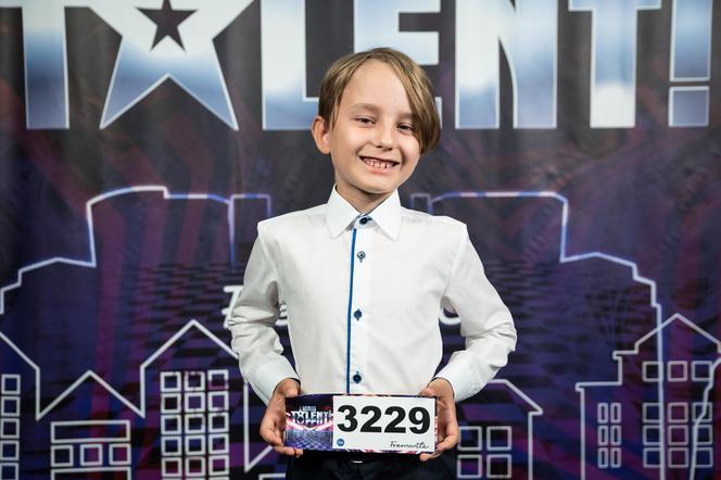 Mam Talent 2021 - Filip Płażalski: kim jest? Młody uczestnik zaskoczył wszystkich!