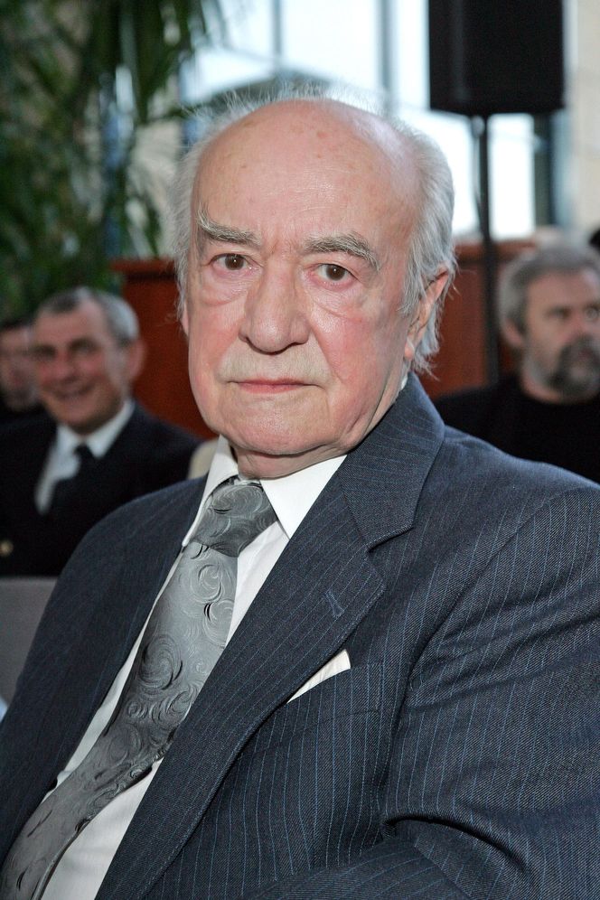  Wiesław Michnikowski