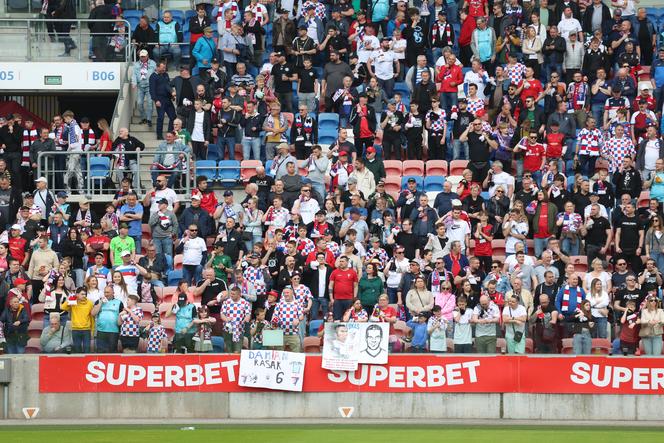 Górnik Zabrze - ŁKS Łódź - kibice na stadionie dopisali ZDJĘCIA