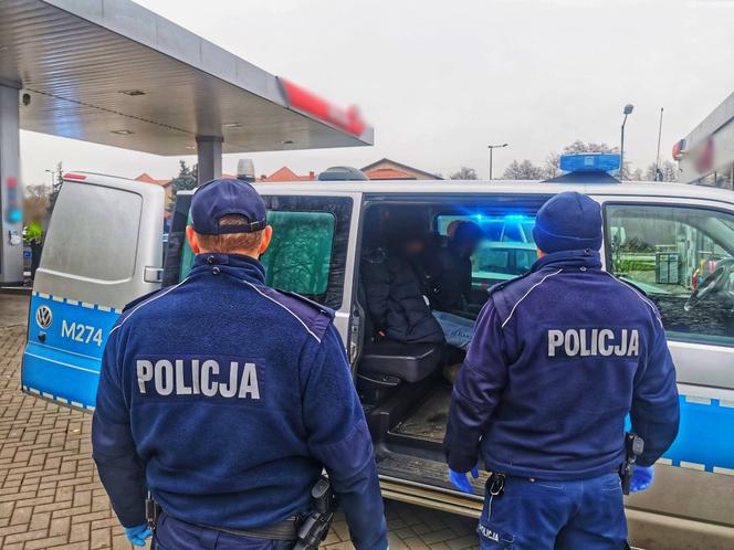 Kurier i migranci zatrzymani