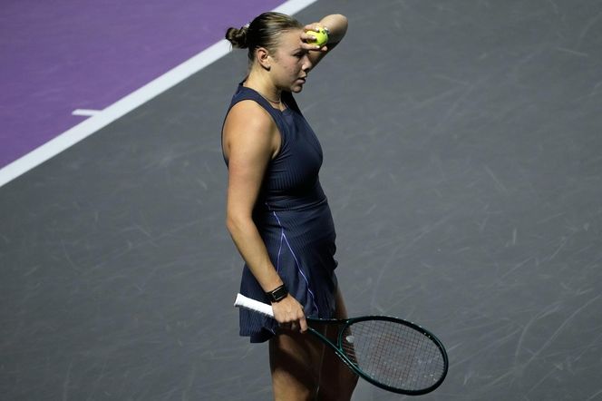 Iga Świątek - Amanda Anisimova. Spódniczki płatały figla zawodniczkom