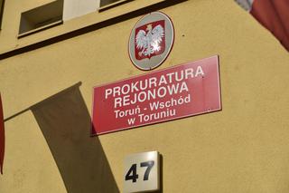 Policja doprowadziła 38-latkę, która wiozła 40 nielegalnych imigrantów z Iraku