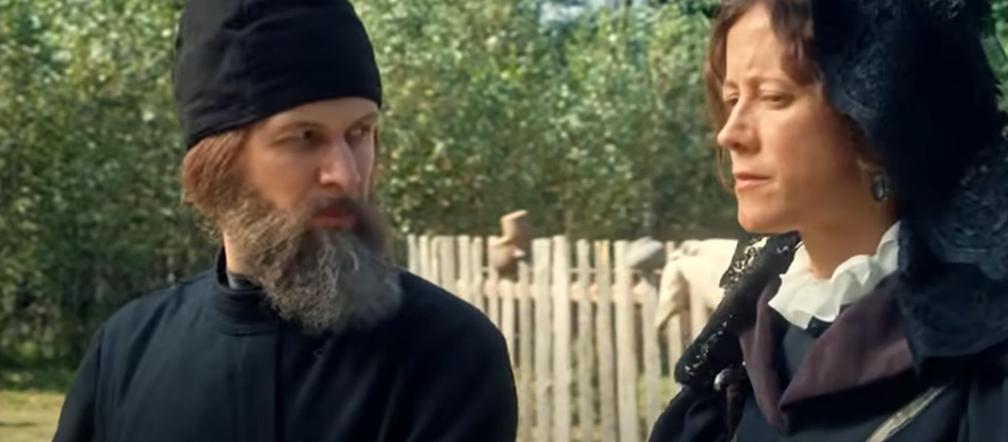 Cena wolności, odc. 5: ksiądz Michał (Iwan Sziwanow), Anna (Katharina Spiering)