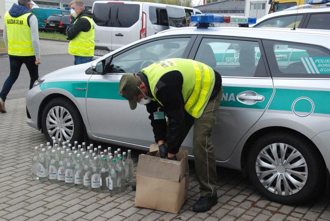 Straż Graniczna polała alkohol. Spirytus trafił do szpitali [ZDJĘCIA]