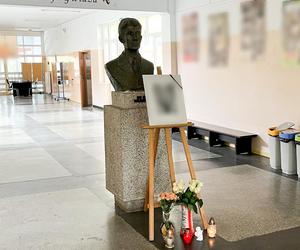 Szkoła opłakuje tragicznie zmarłą Emilkę. 15-latka została potrącona przez tramwaj