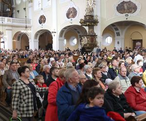 Święcenie pokarmów na Nikiszowcu