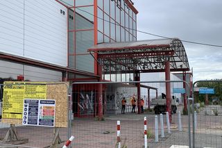 W Dąbrowie Górniczej wyburzają Auchan. Powstanie tu nowy park handlowy. Jest lista sklepów