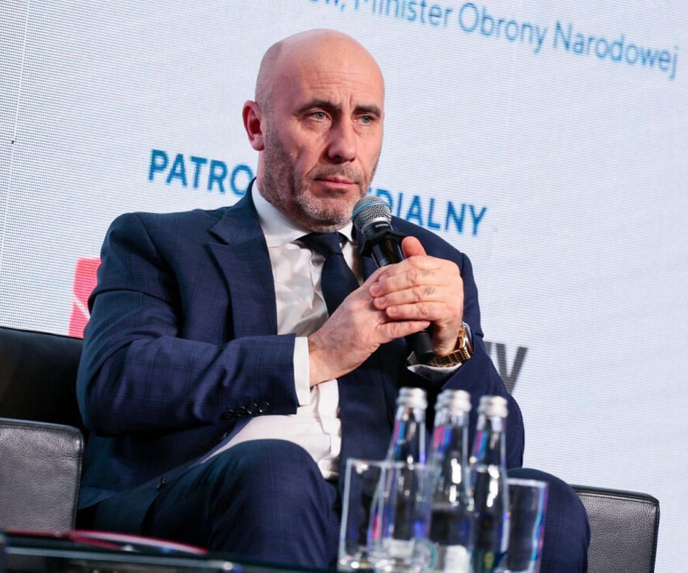  Adam Leszkiewicz