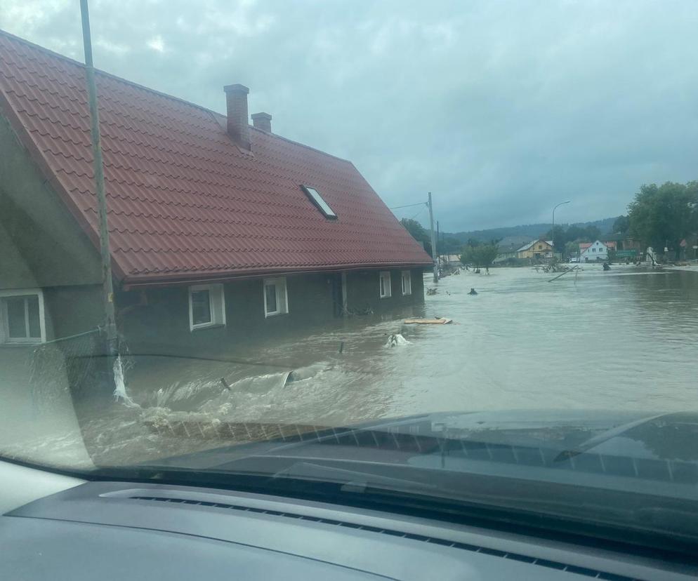 Powódź w Polsce: Wielkopolski WOPR wyruszył na pomoc!