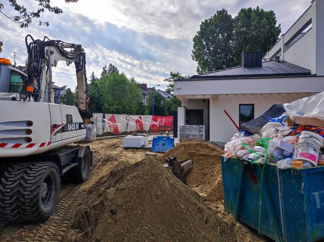 Kończy się budowa budynku dla ratowników do obsługi kąpieliska nad zalewem Muchawka w Siedlcach