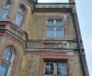 Zabytkowa kamienica przy Królowej Jadwigi w Lesznie odzyska dawny blask