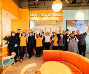 Czekali na to nawet 10 godzin! Szaleństwo na otwarciu Popeyes w Częstochowie