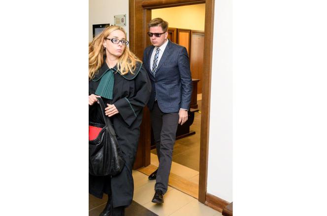 FILIP CHAJZER W SĄDZIE.