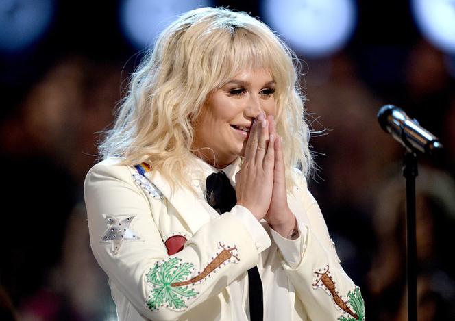 Billboard Music Awards 2016: Kesha