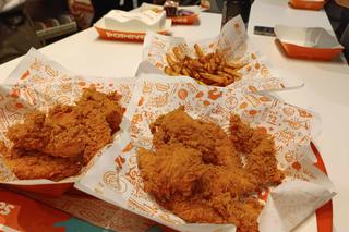 Jako pierwsi w Polsce zjedliśmy Chicken Sandwich! Prapremiera Popeyes w Pasażu Grunwaldzkim 